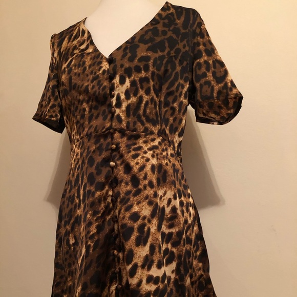 NWT Nasty Gal Leopard Print Button Front Dress - Picture 13 of 16